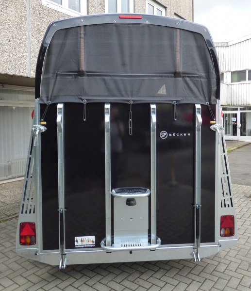 Careliner L night/grey, Panoramadach, 3.Bremsleuchte, 2. Innenleuchte LED, Netzrollo, Bruststangenpolster vorn und hinten, Trittschutz komplett und Alufelgen (black/silver)