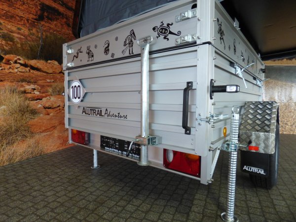 Anhnger Alutrail Adventure inkl. Hartschalen Dachzelt Outback Unit mit MaX-Ausstattungspaket