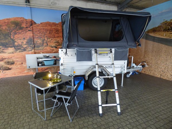 Anhnger Alutrail Adventure inkl. Hartschalen Dachzelt Outback Unit mit MaX-Ausstattungspaket