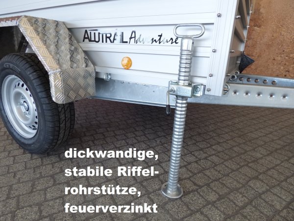 Alutrail Adventure, 1,4t zGG, Lademae: 216x135x69cm, mit Hartschalen Dachzelt Dingo fr 3 Personen